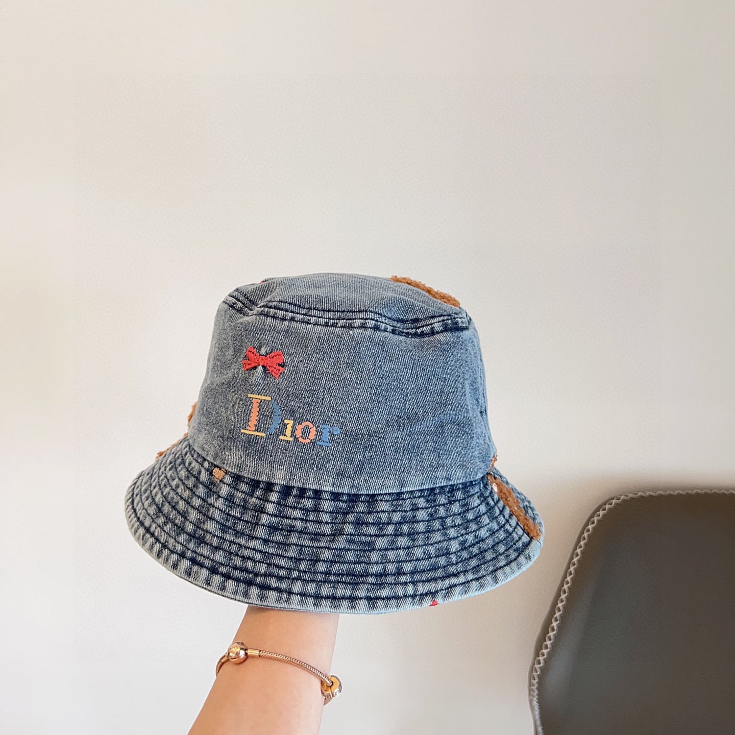 Bucket Hat