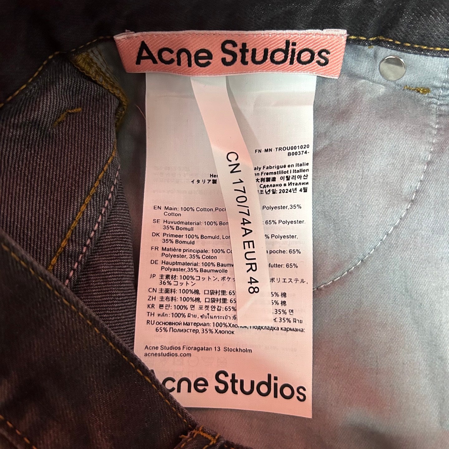 Jeans