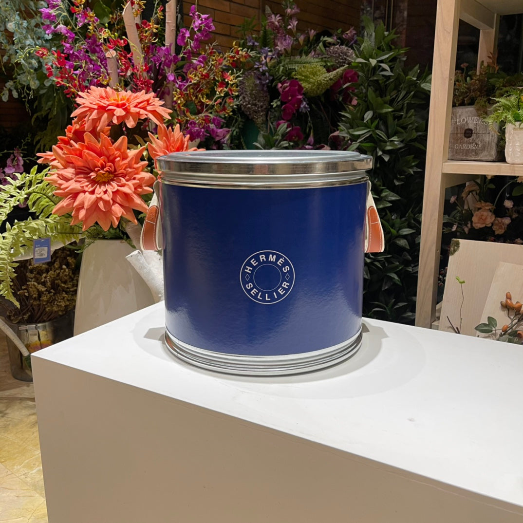 Storage bucket