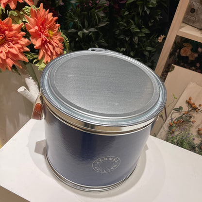 Storage bucket