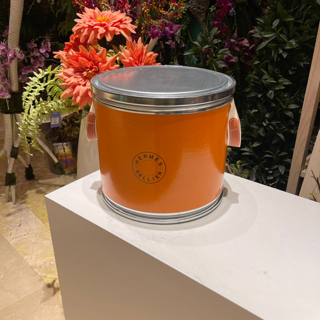 Storage bucket