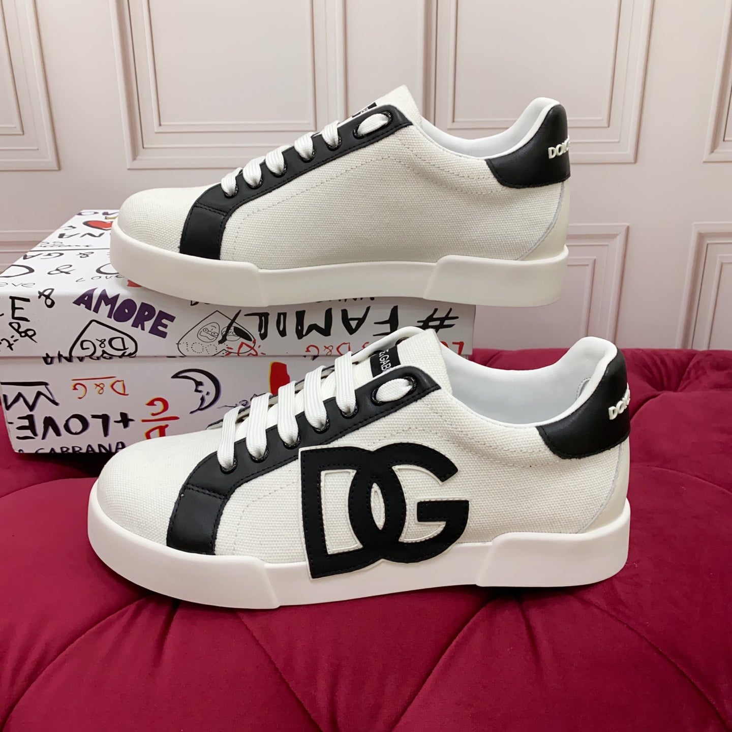 Sneakers
