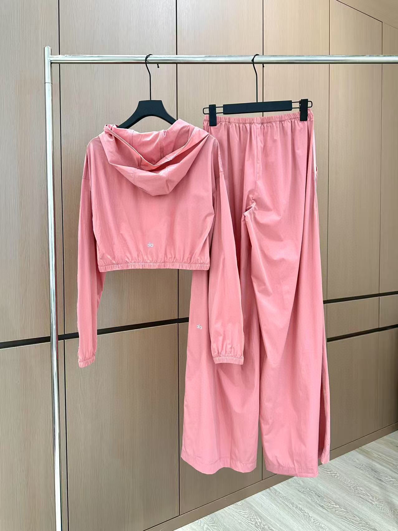 Jackets+Casual Pants