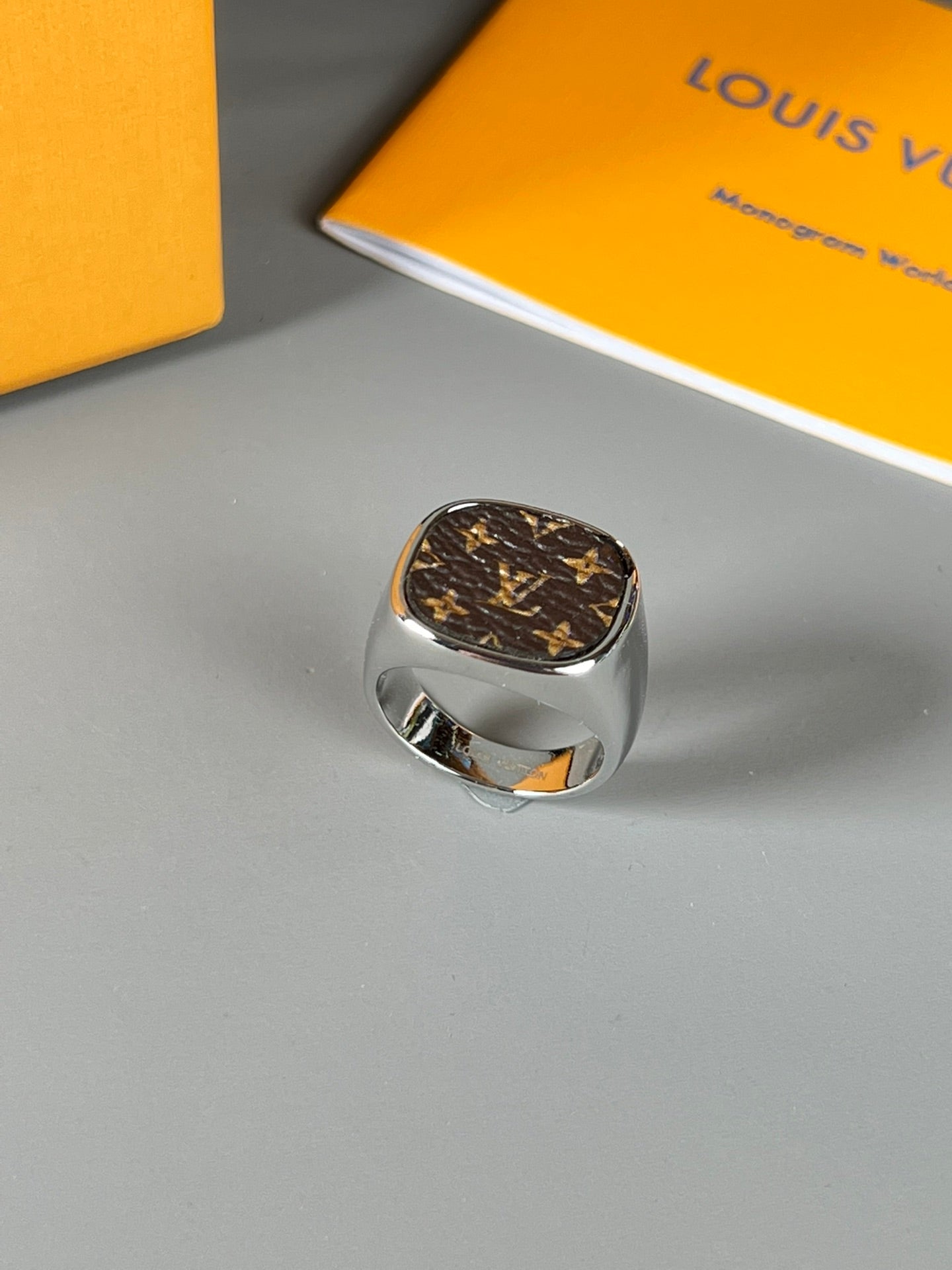 Ring
