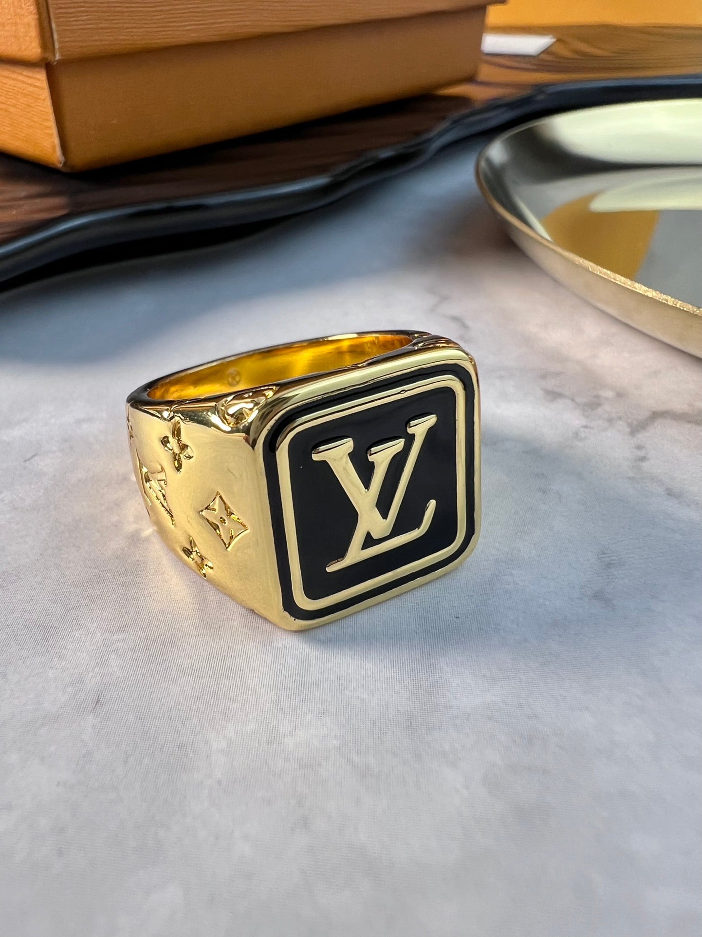 Ring