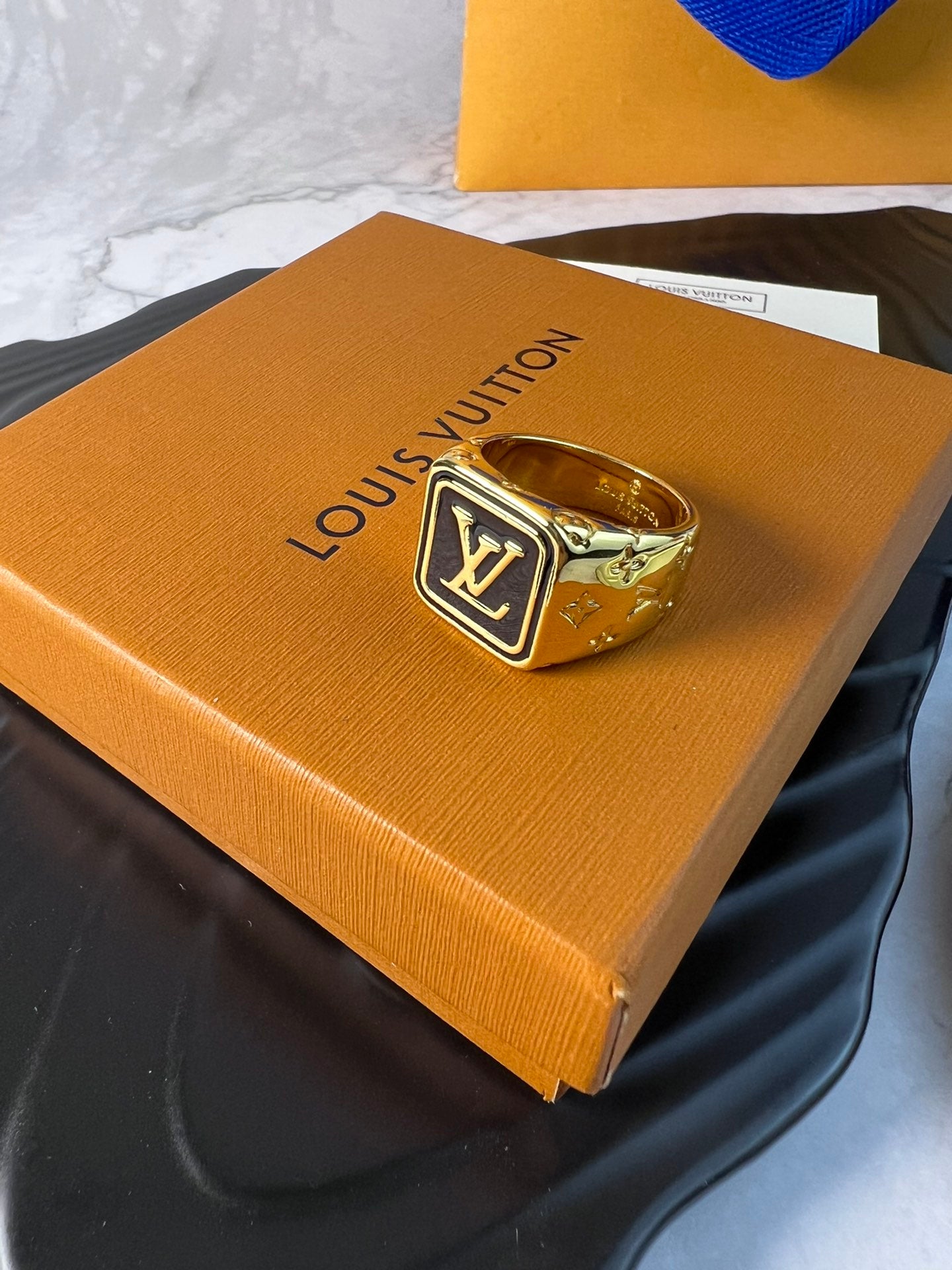 Ring