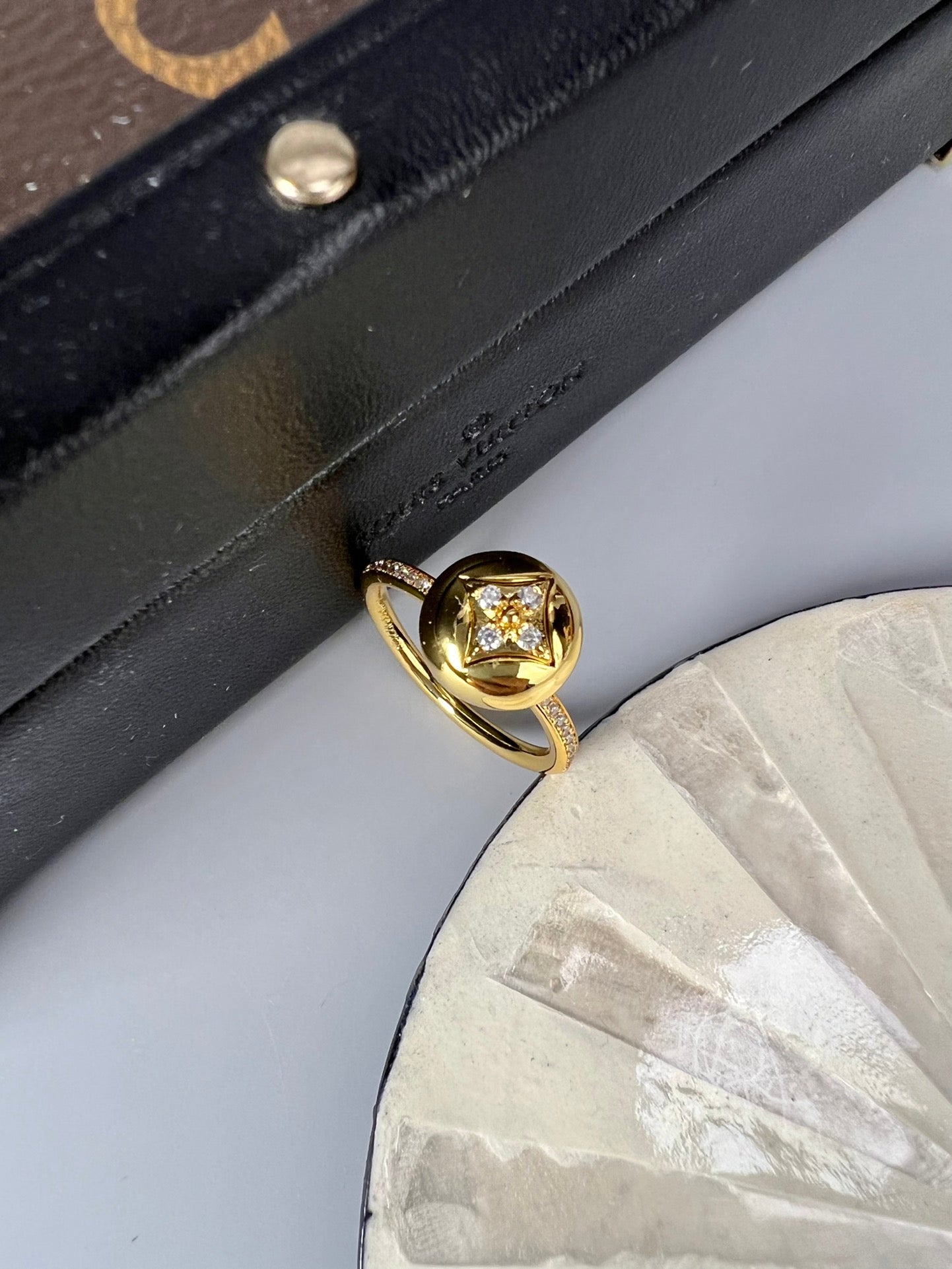 Ring
