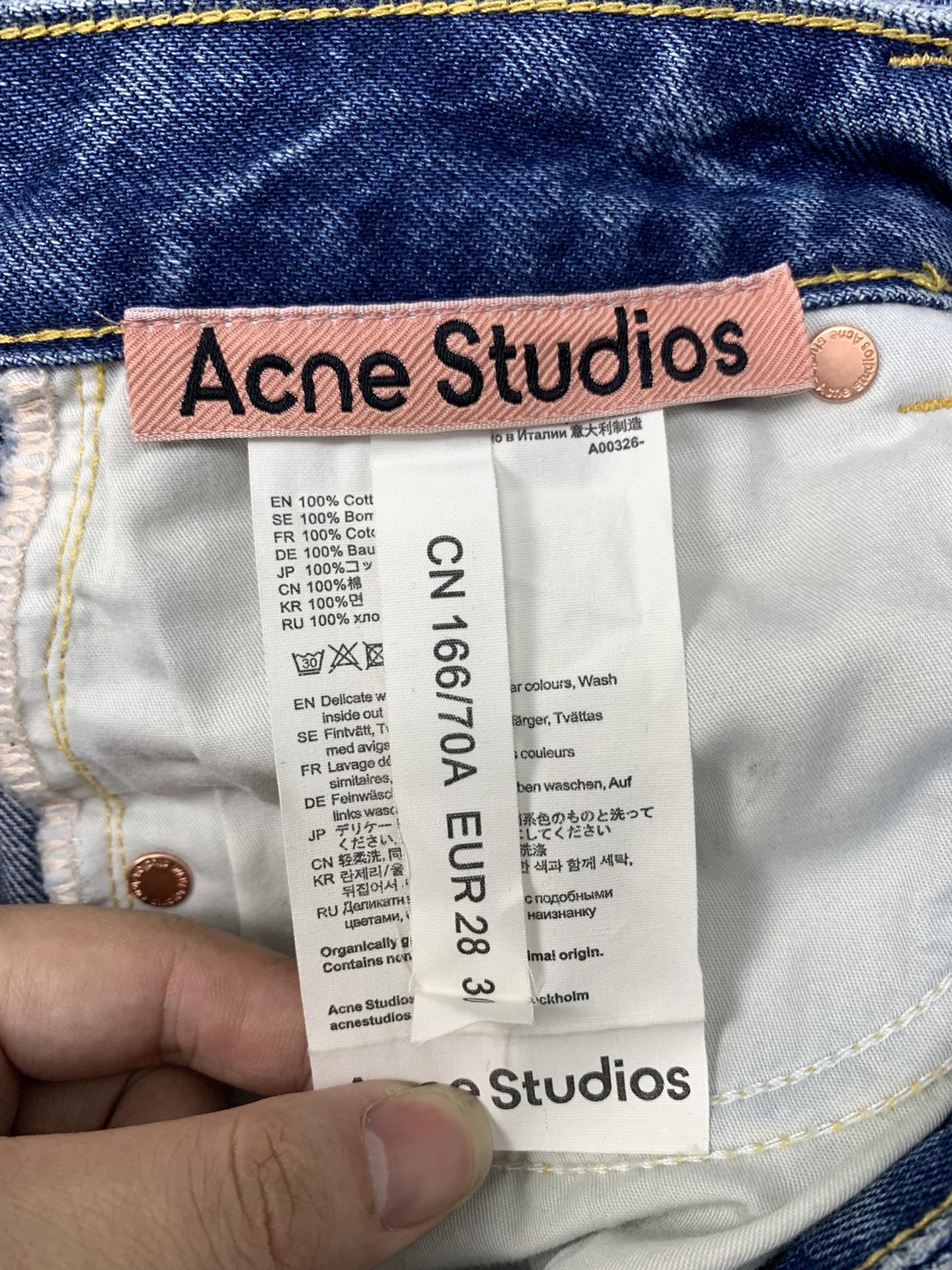 Jeans