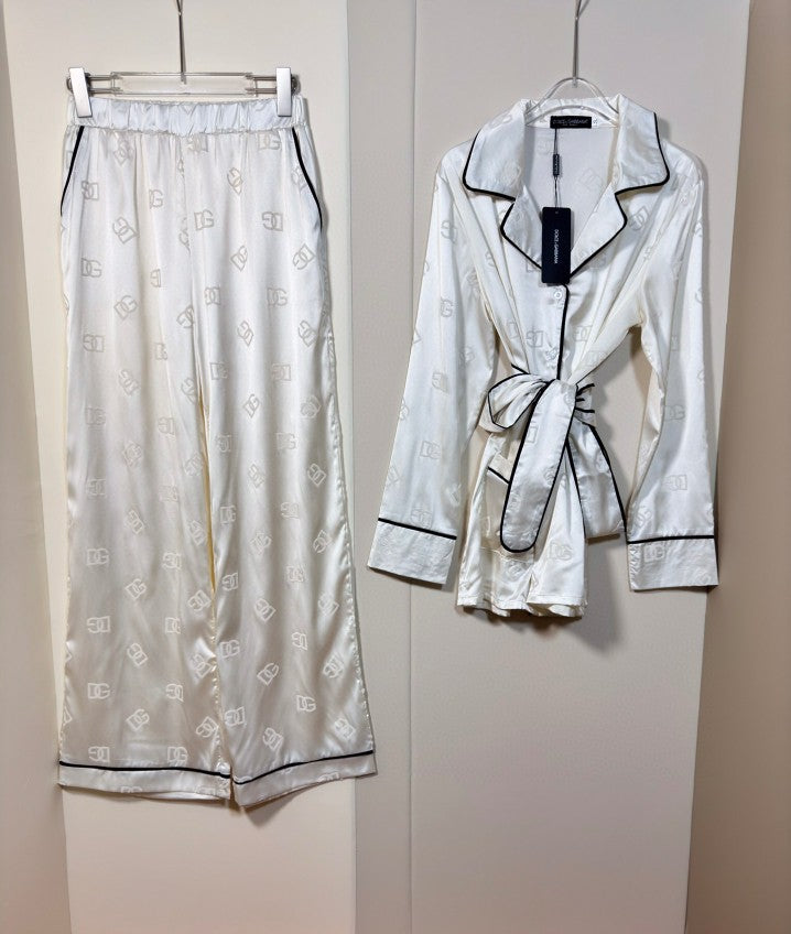 Long Sleeved Shirt+Casual Pants