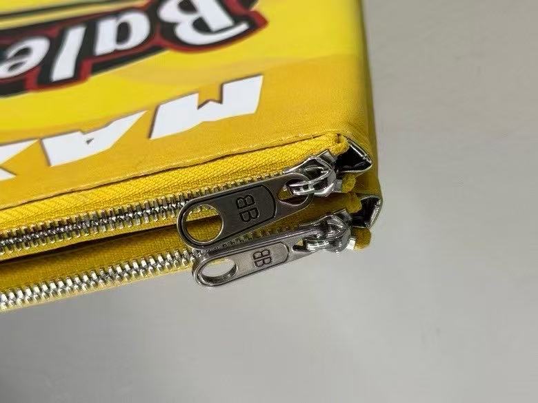 Clutch bag