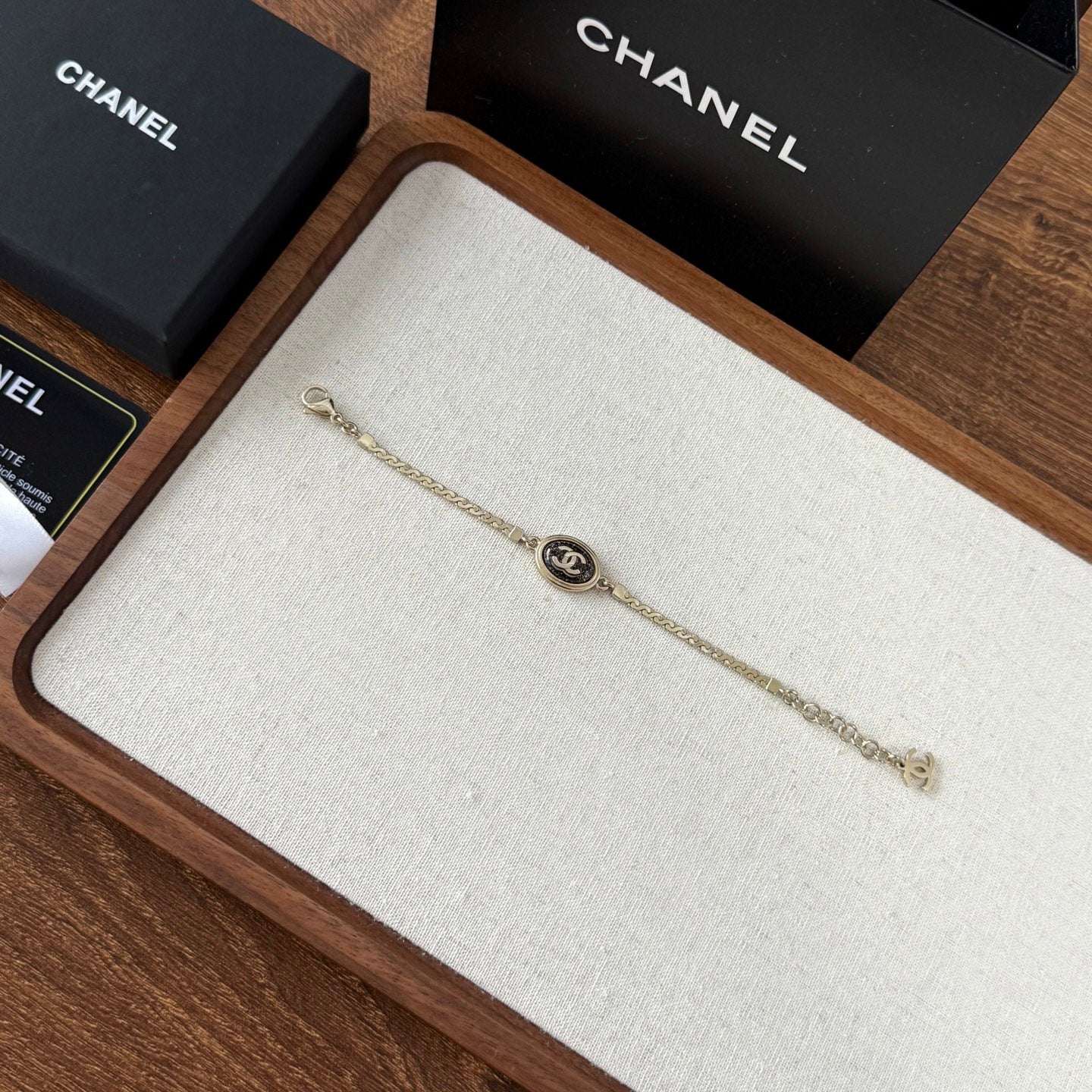 Bracelet