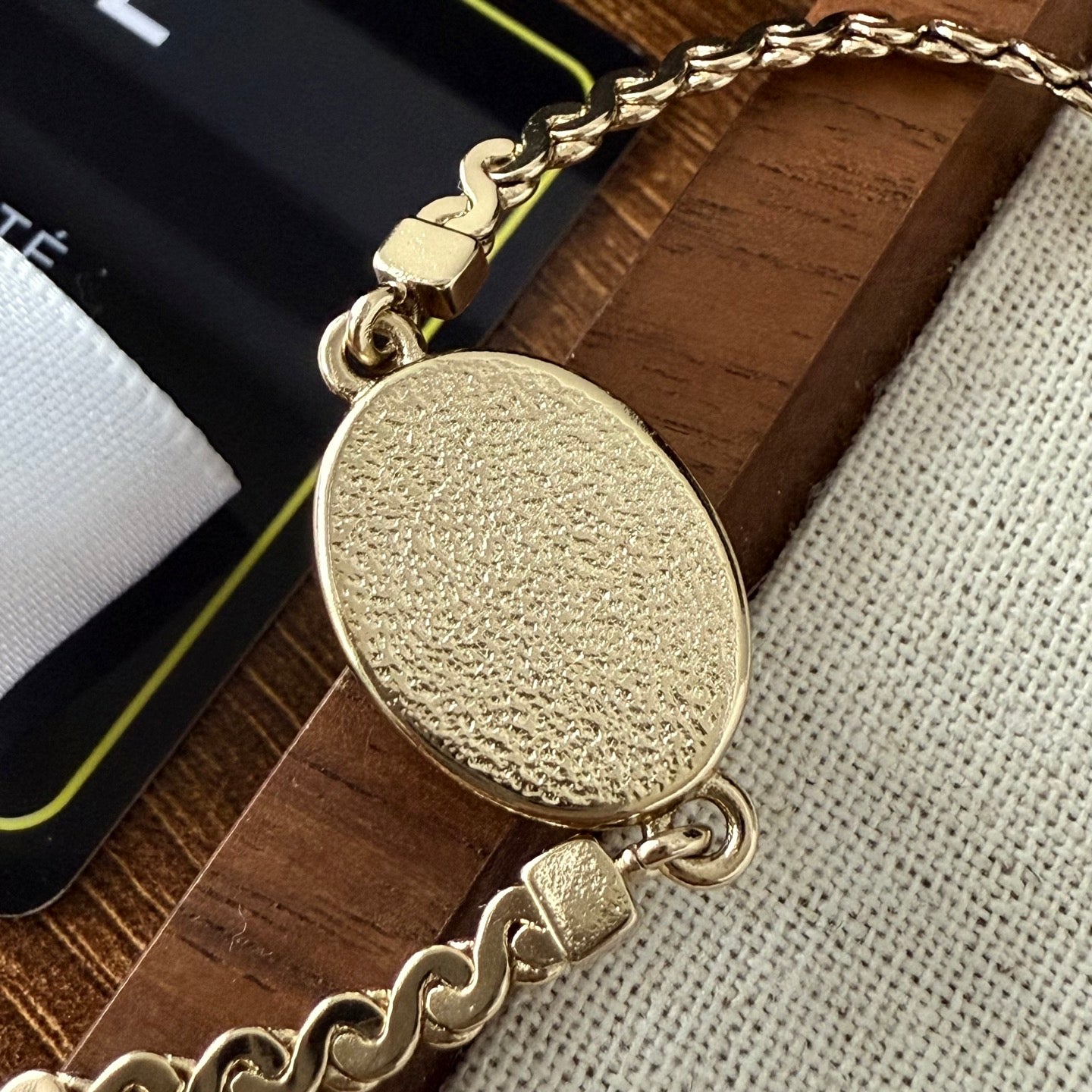 Bracelet