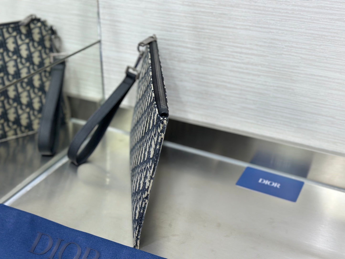 Clutch bag