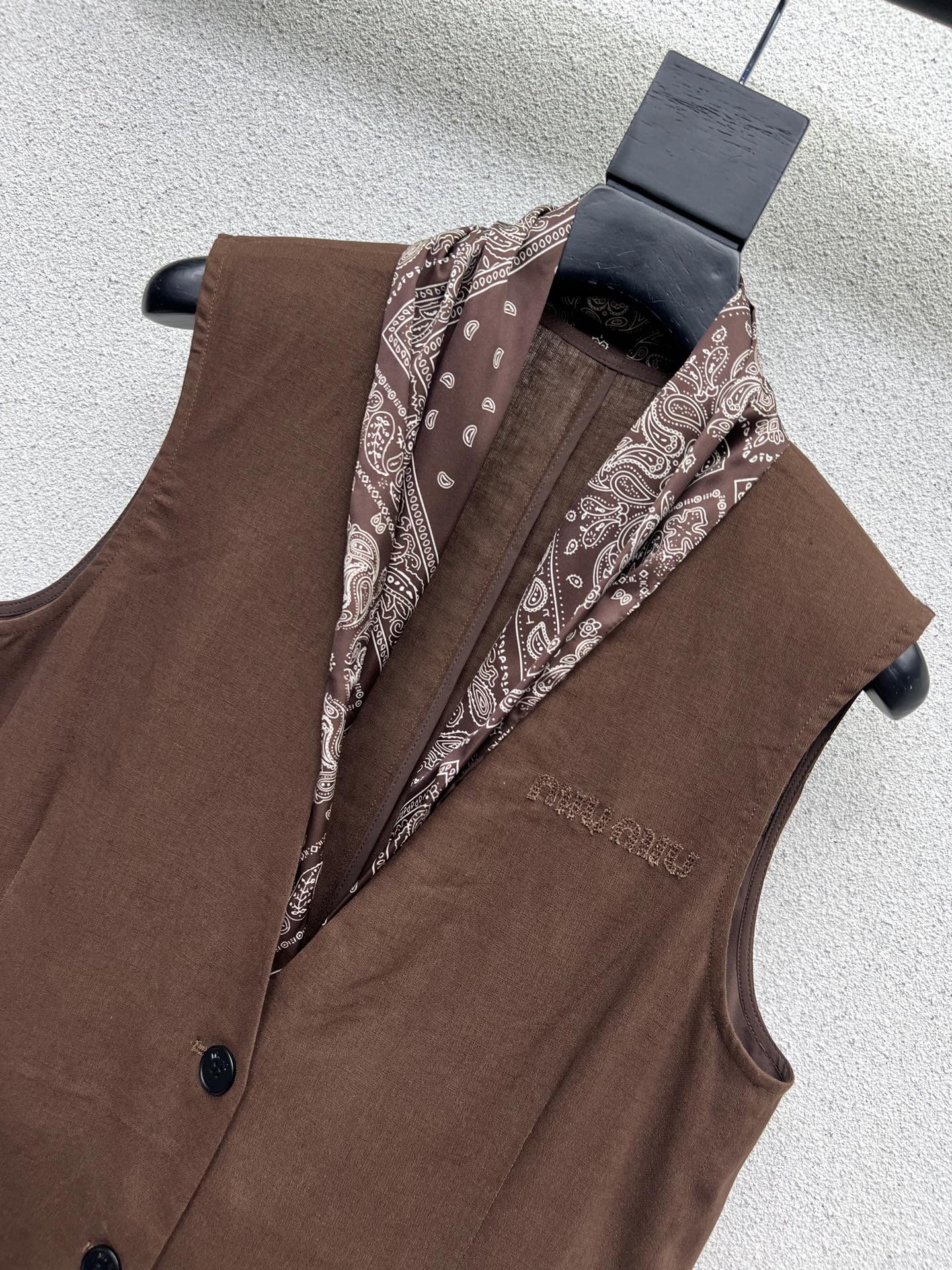 Vest+Casual Pants