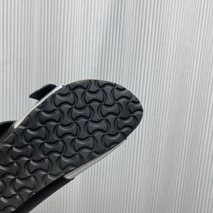 Slipper