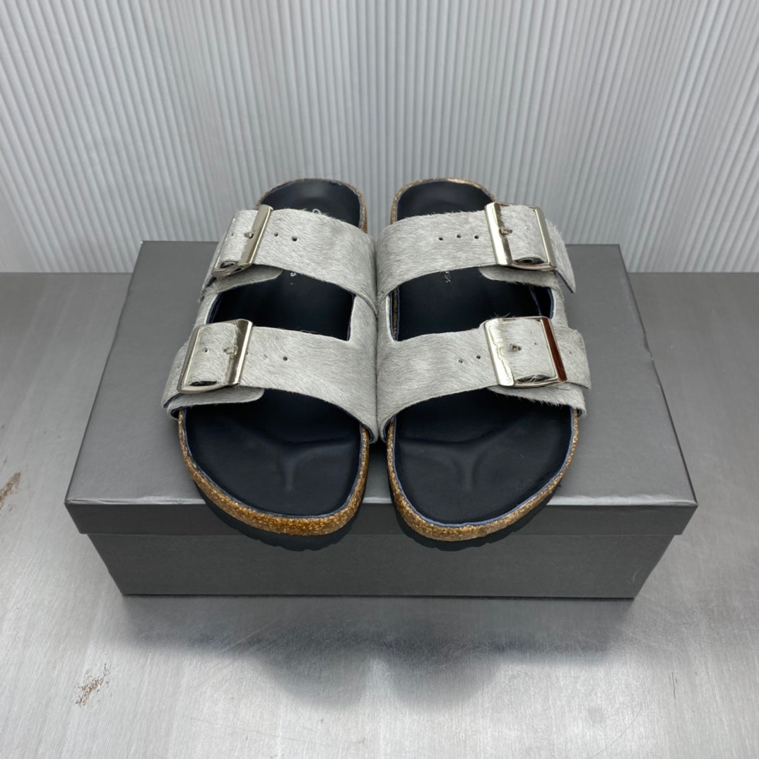 Slipper