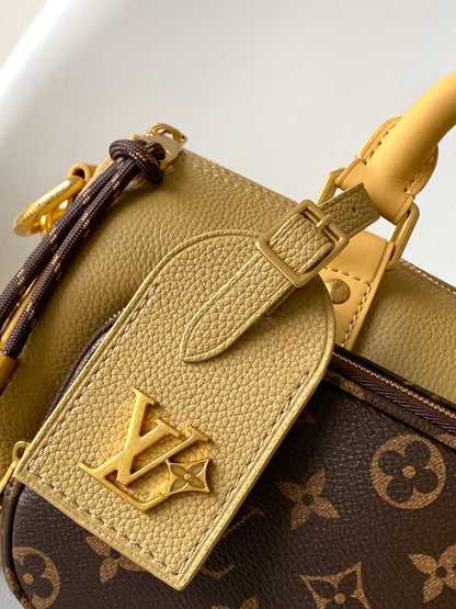 Shoulder Bag