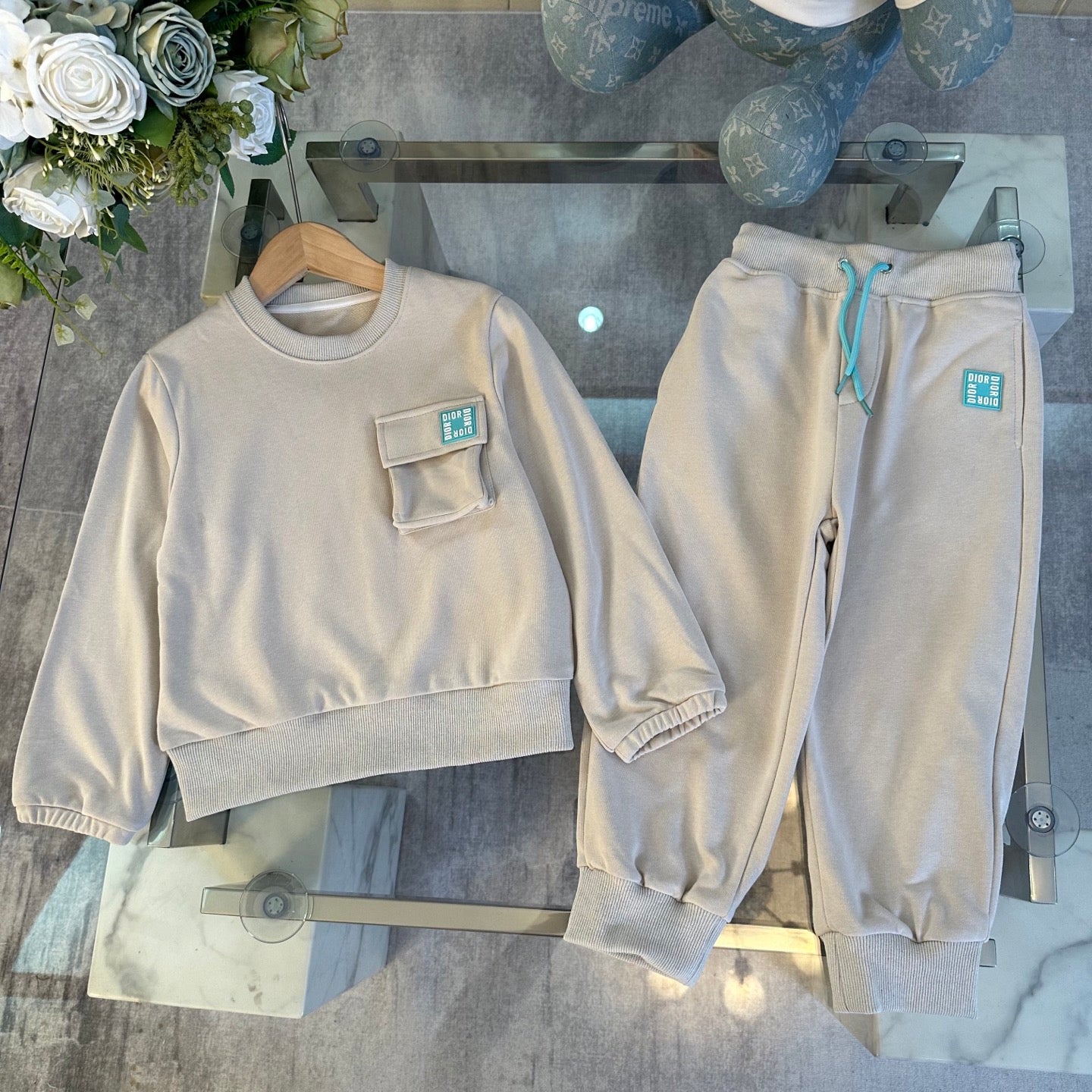 Children’s Sweatshirt + casual pant