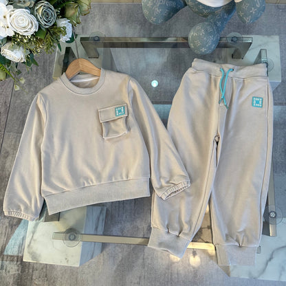 Children’s Sweatshirt + casual pant