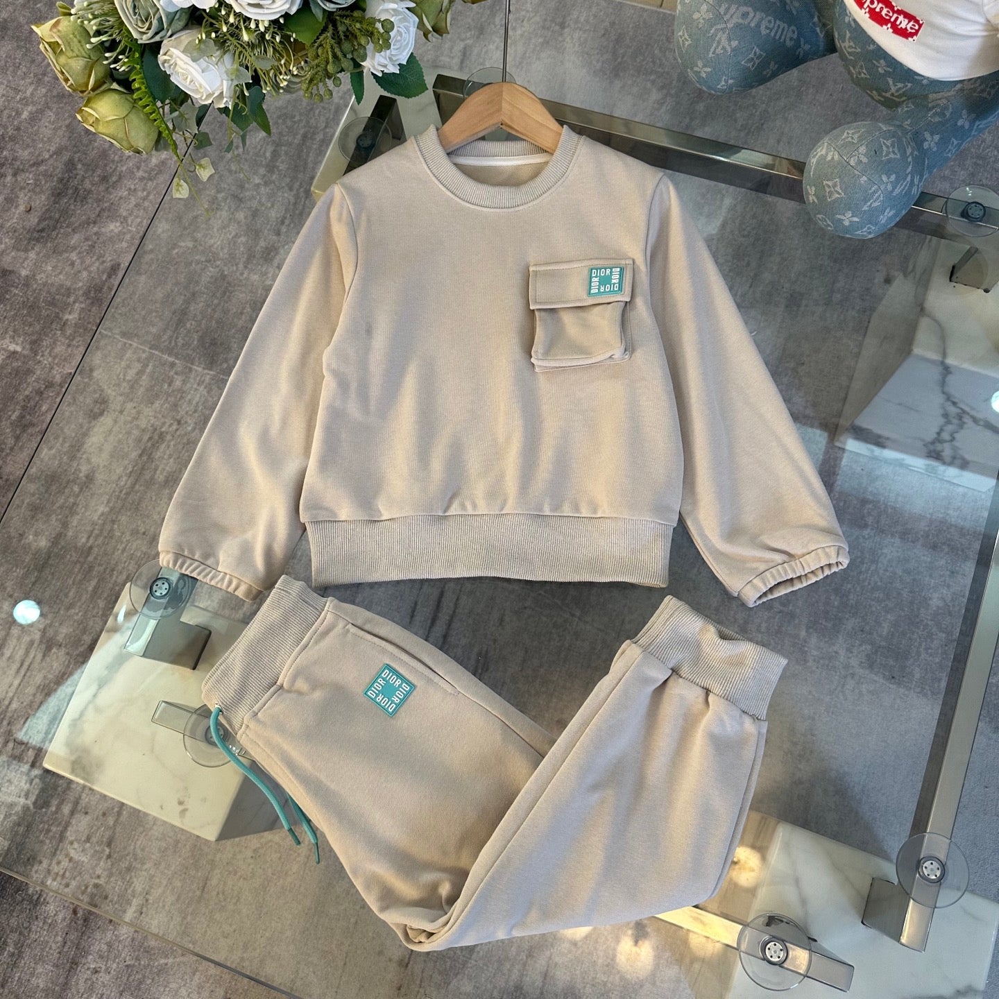 Children’s Sweatshirt + casual pant