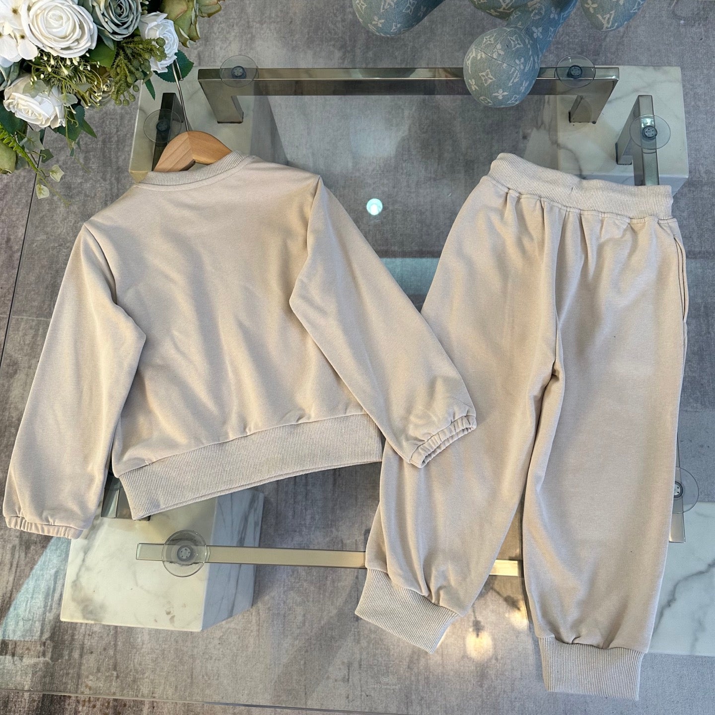 Children’s Sweatshirt + casual pant