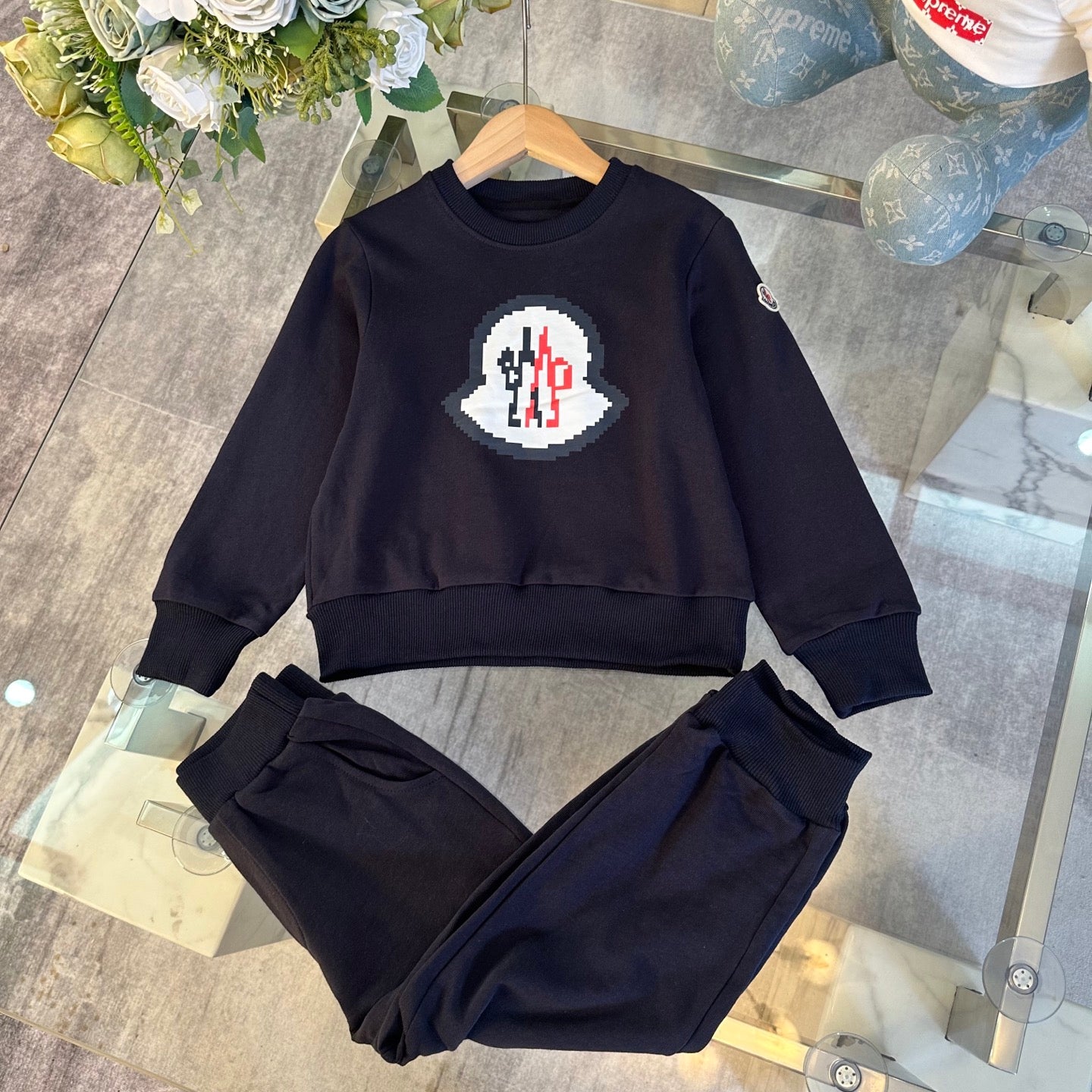 Children’s Sweatshirt + casual pant