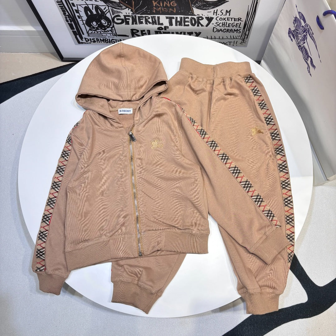 Children’s Sweatshirt + Casual Pants