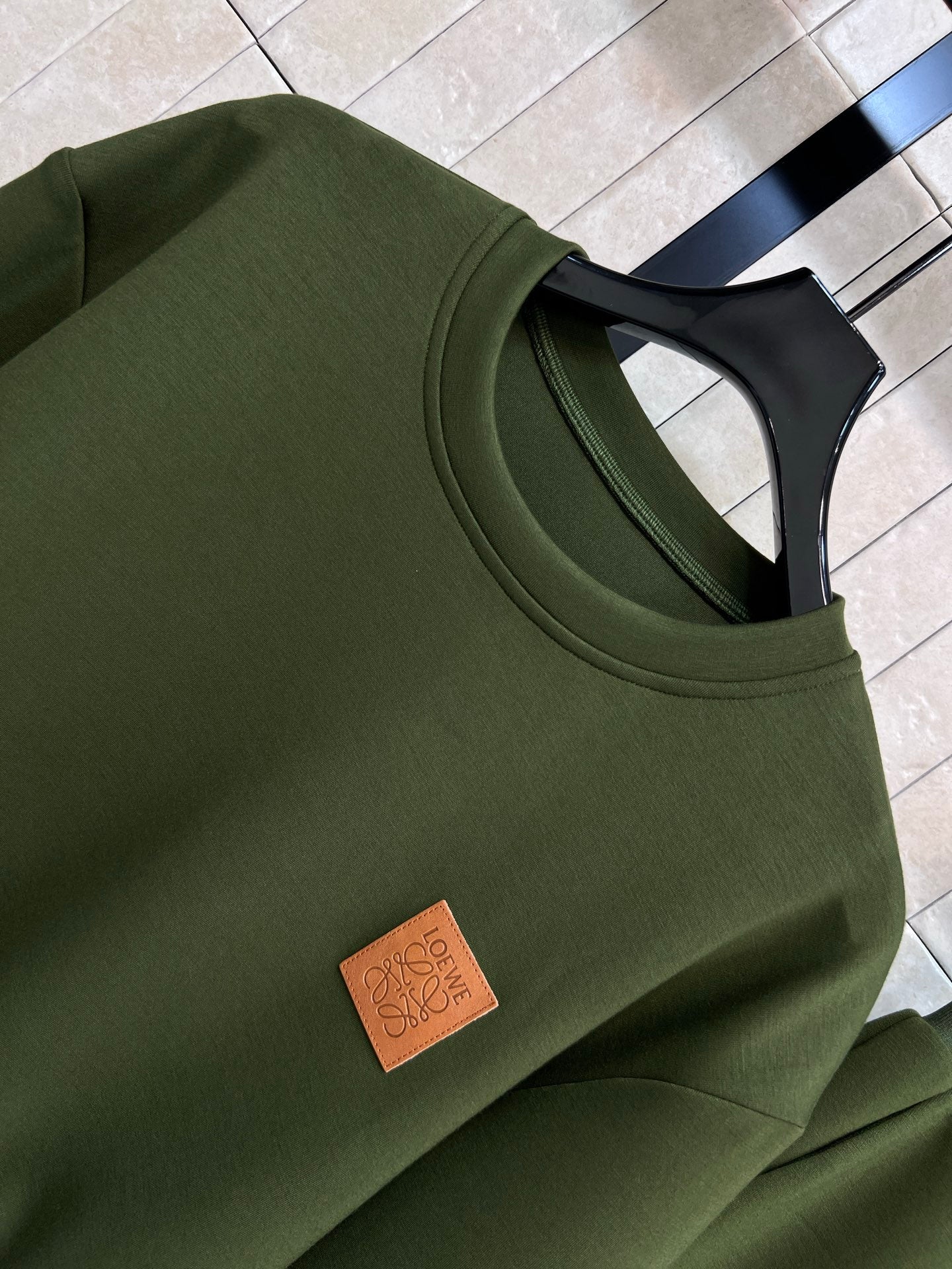 Sweatshirt +Casual pants