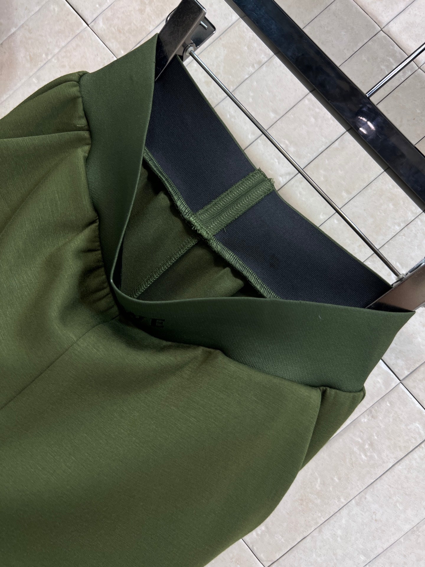 Sweatshirt +Casual pants