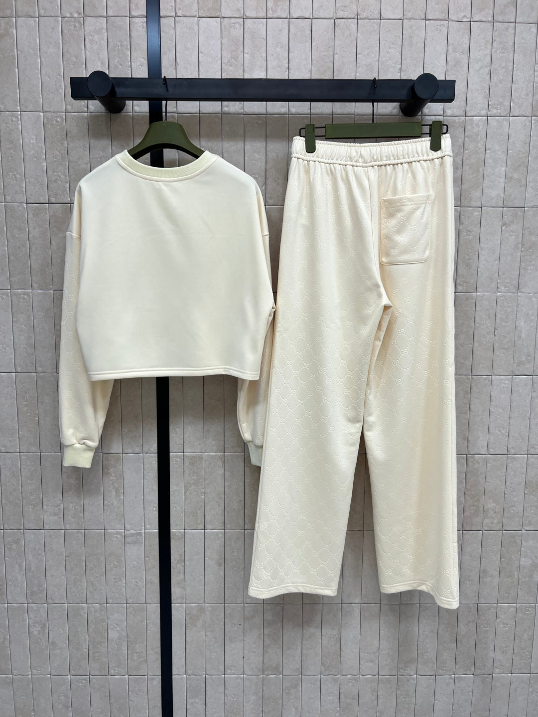 Sweatshirt+Casual Pants