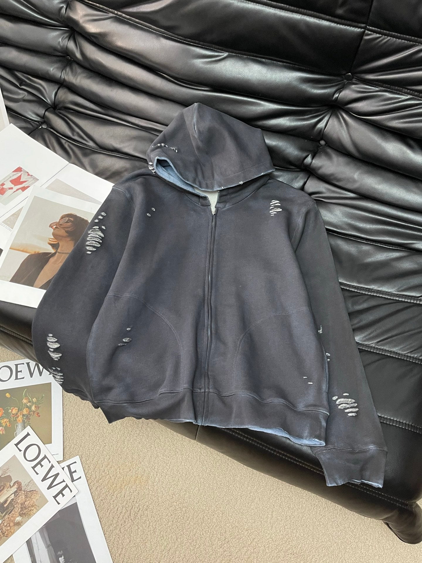 Sweatshirt