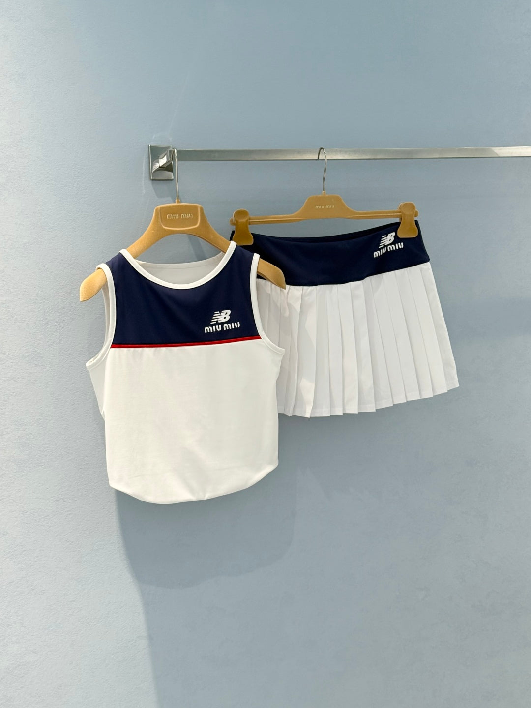 Collaboration Tank Top+Skirt