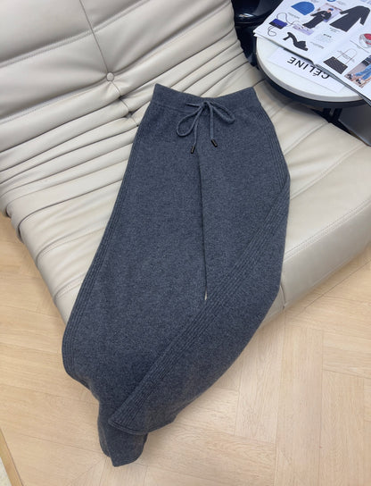 Knitwear+Casual Pants