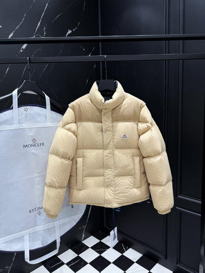 Detachable-Sleeve Reversible Down Jacket
