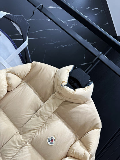 Detachable-Sleeve Reversible Down Jacket