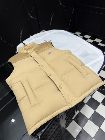 Detachable-Sleeve Reversible Down Jacket