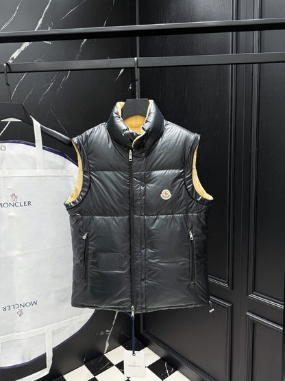 Detachable-Sleeve Reversible Down Jacket