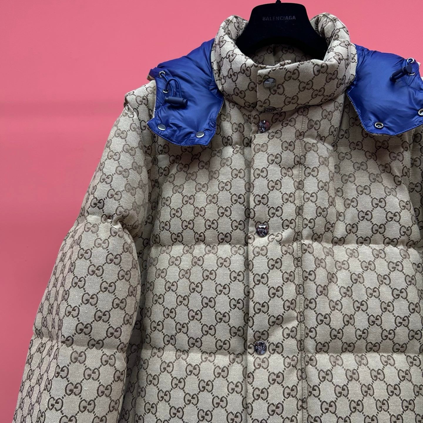 Detachable-sleeve Down jacket