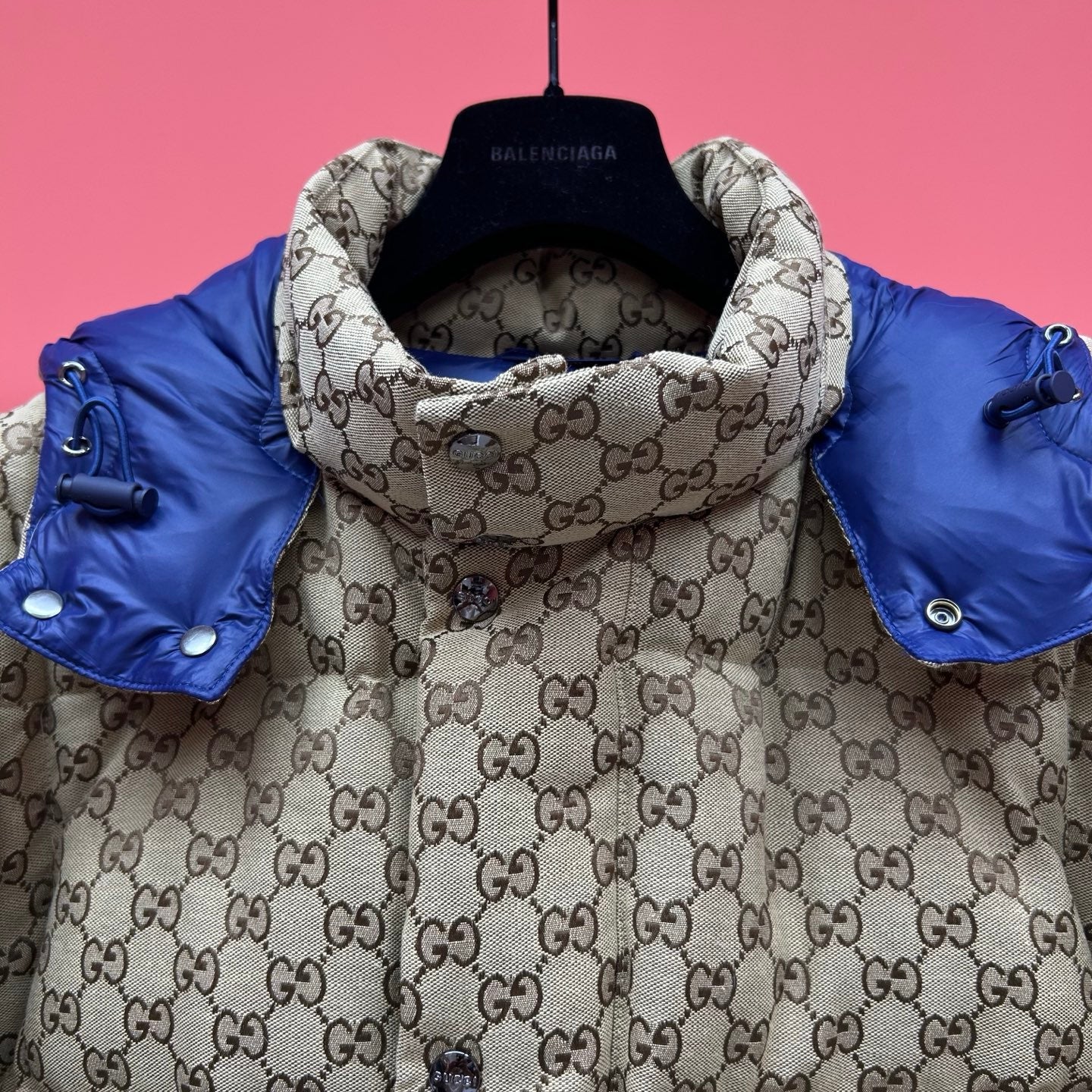 Detachable-sleeve Down jacket