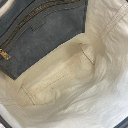 Tote