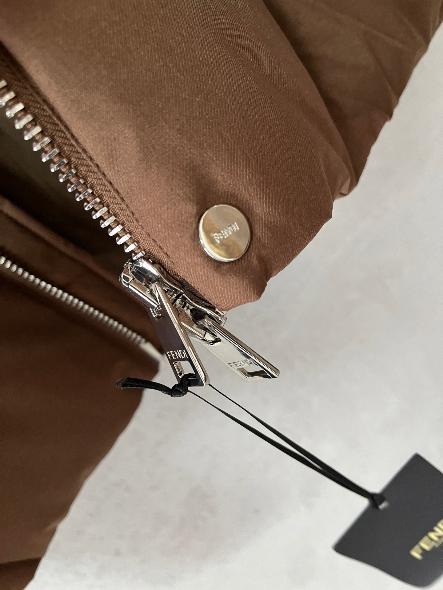 Detachable-sleeve Down jacket