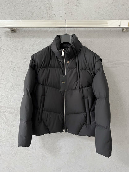Detachable-sleeve Down jacket