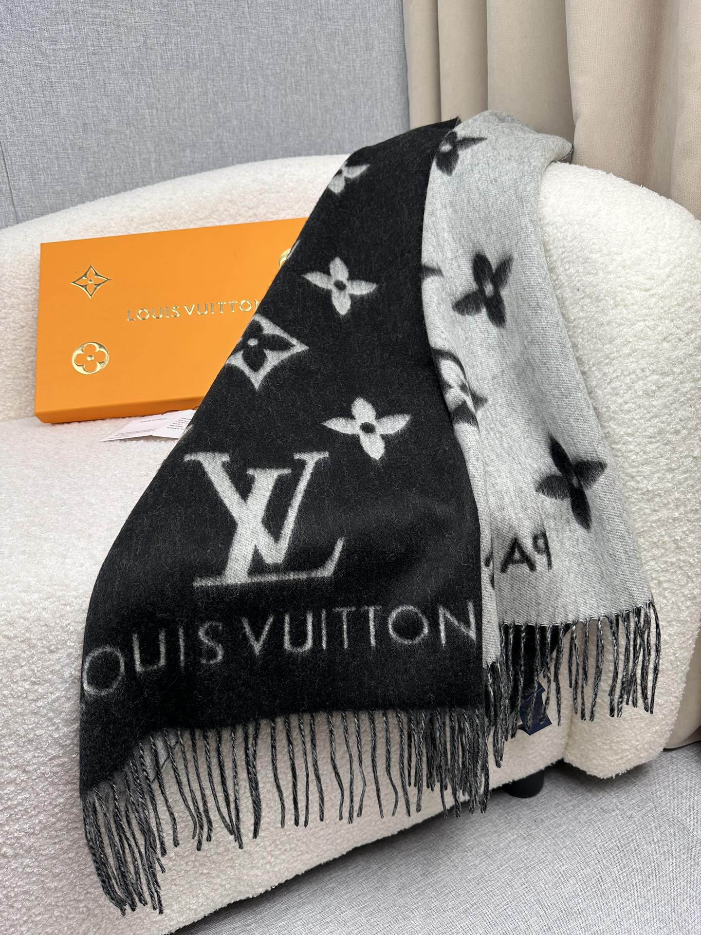 Scarf