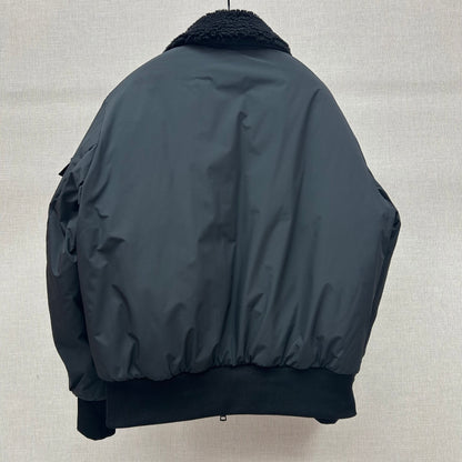 Detachable-sleeve Down jacket