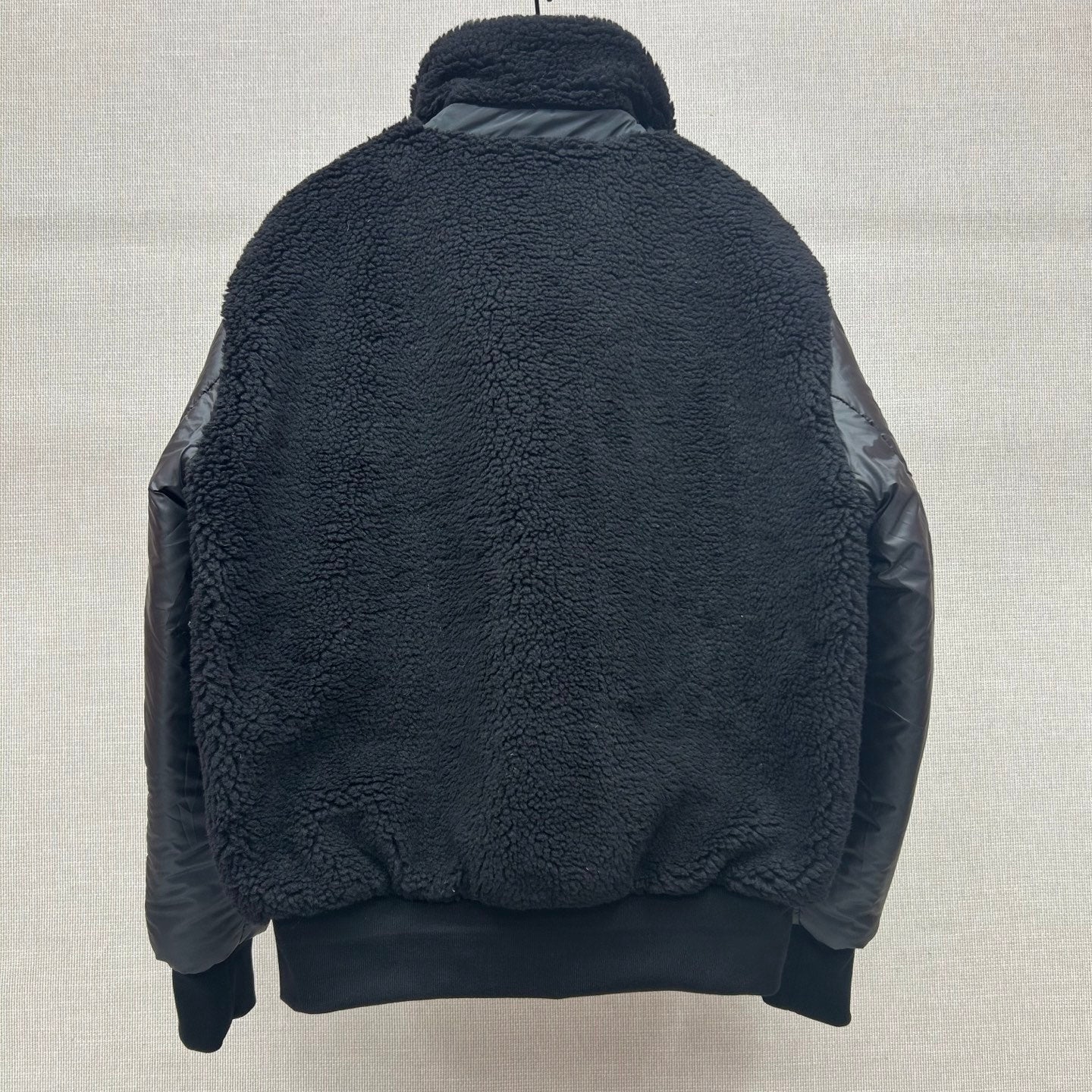 Detachable-sleeve Down jacket