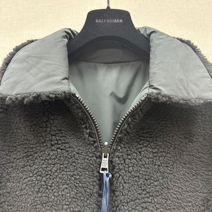 Detachable-sleeve Down jacket