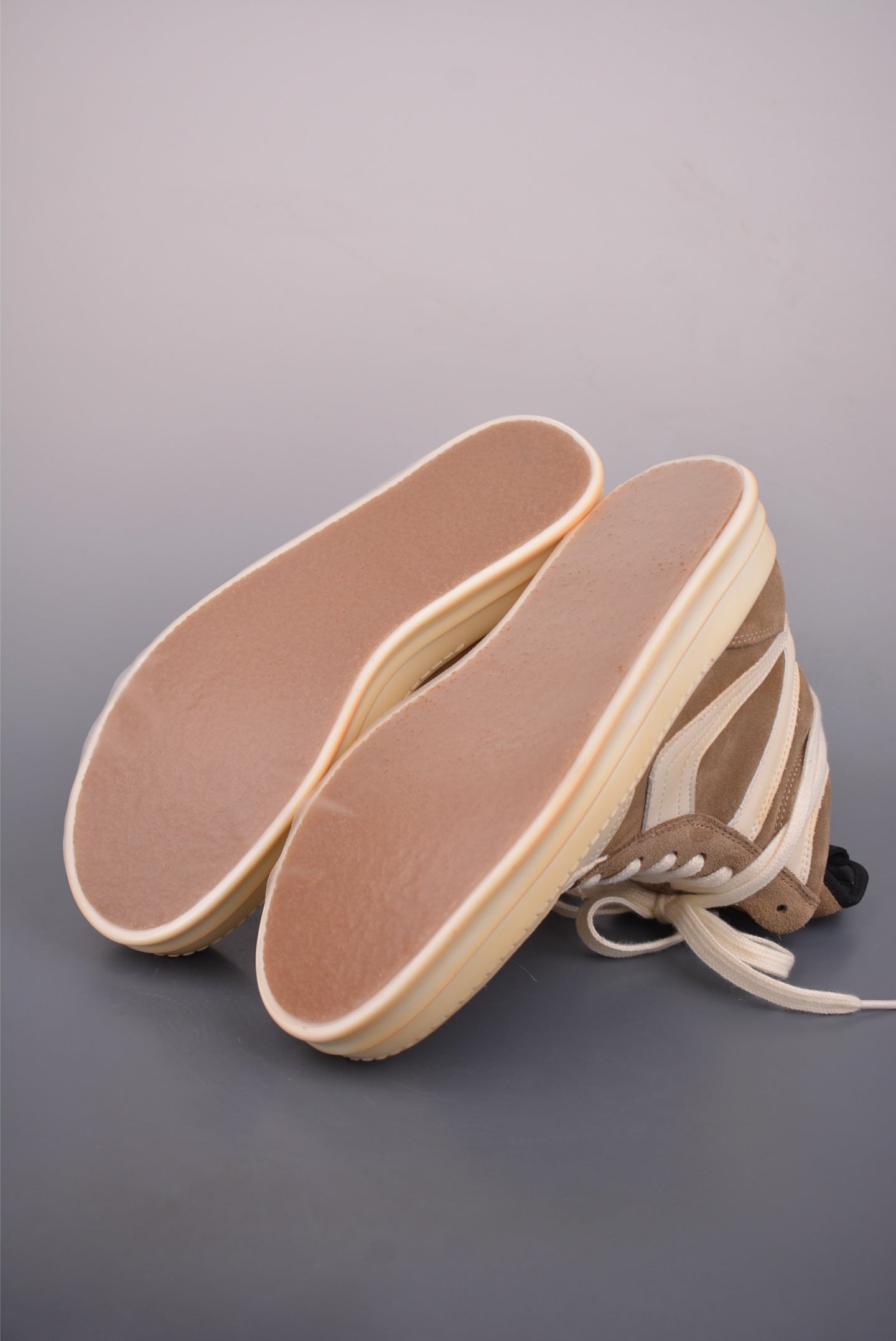 Collaboration High Top Casual Shoes