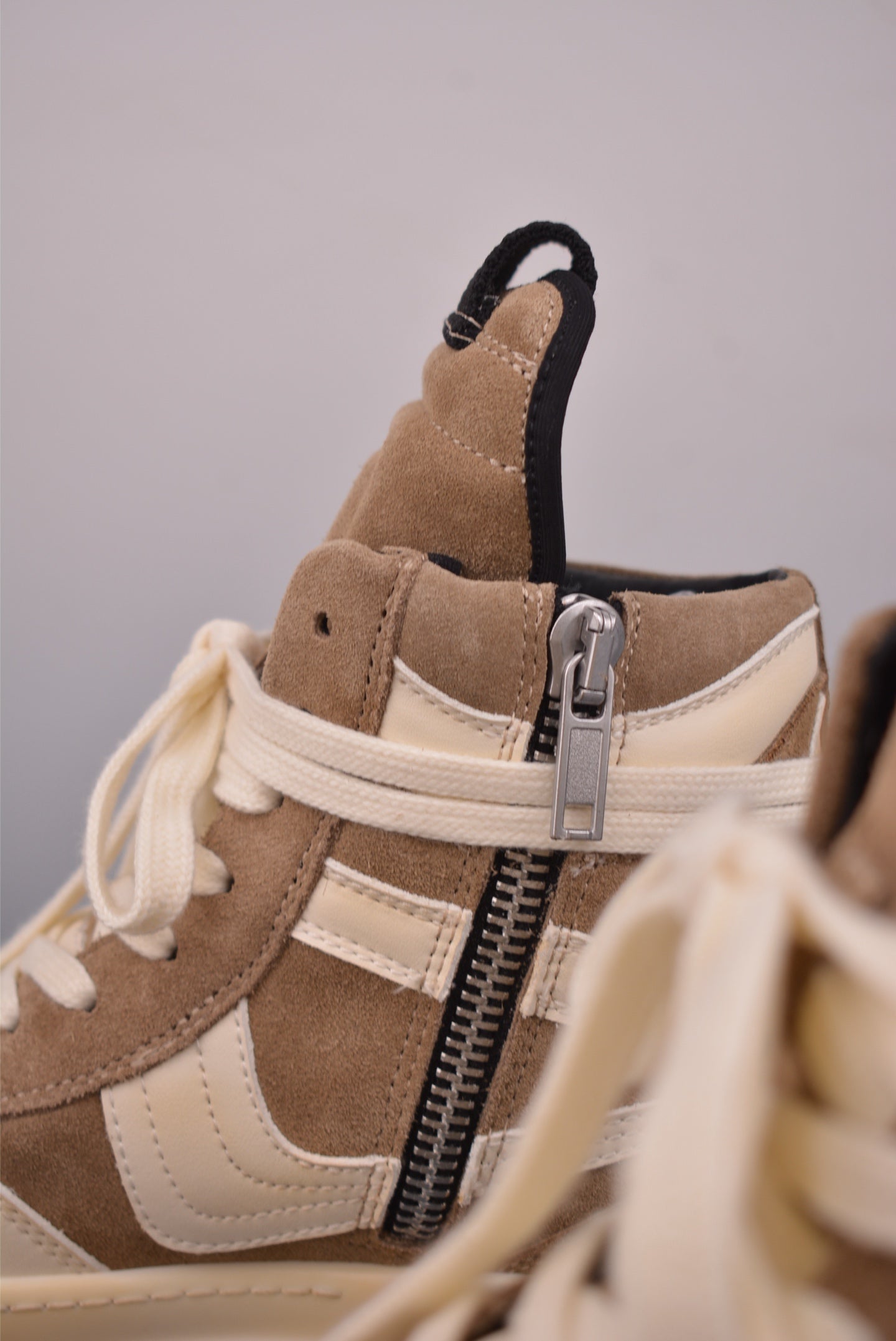 Collaboration High Top Casual Shoes