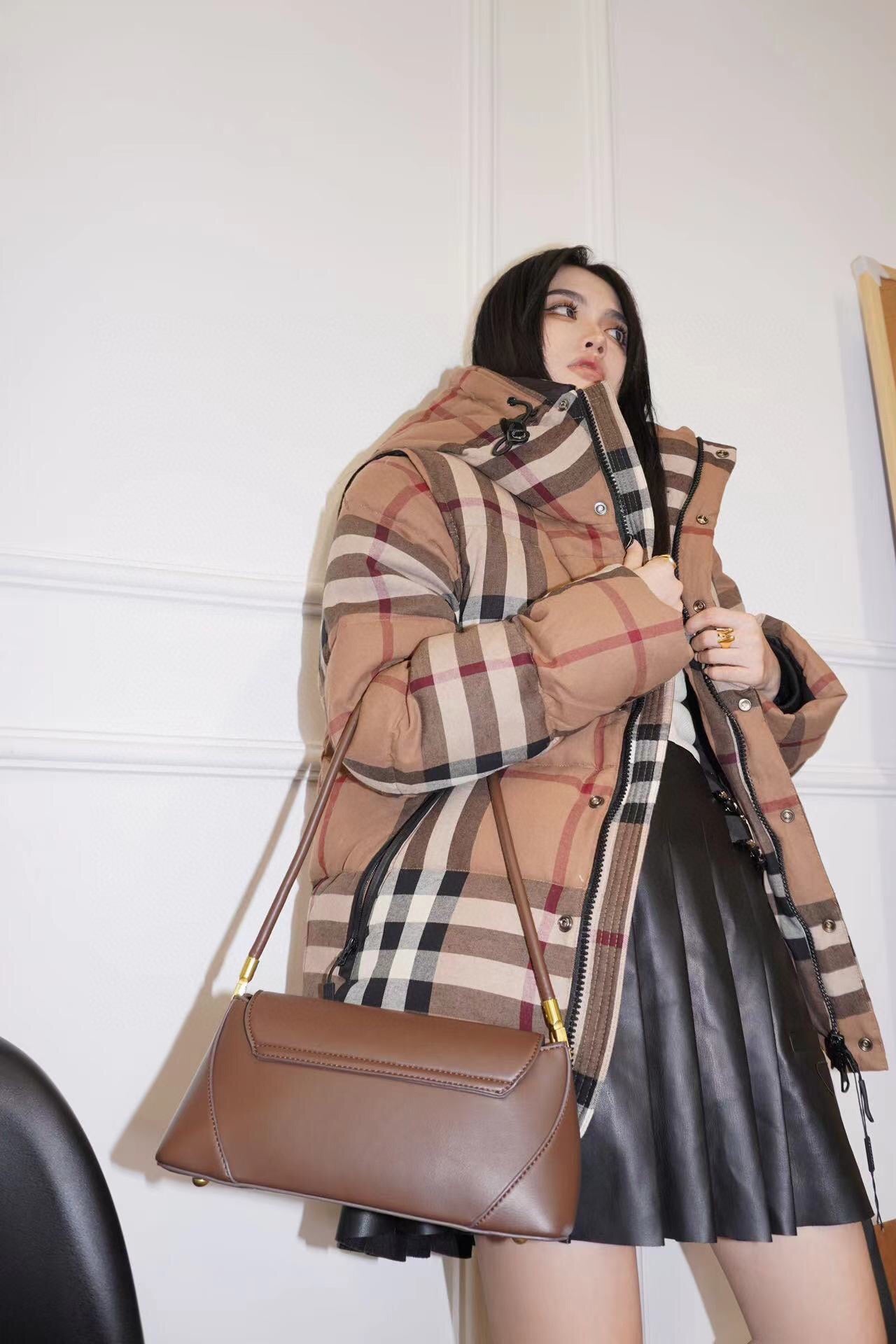 Detachable-sleeve Down jacket