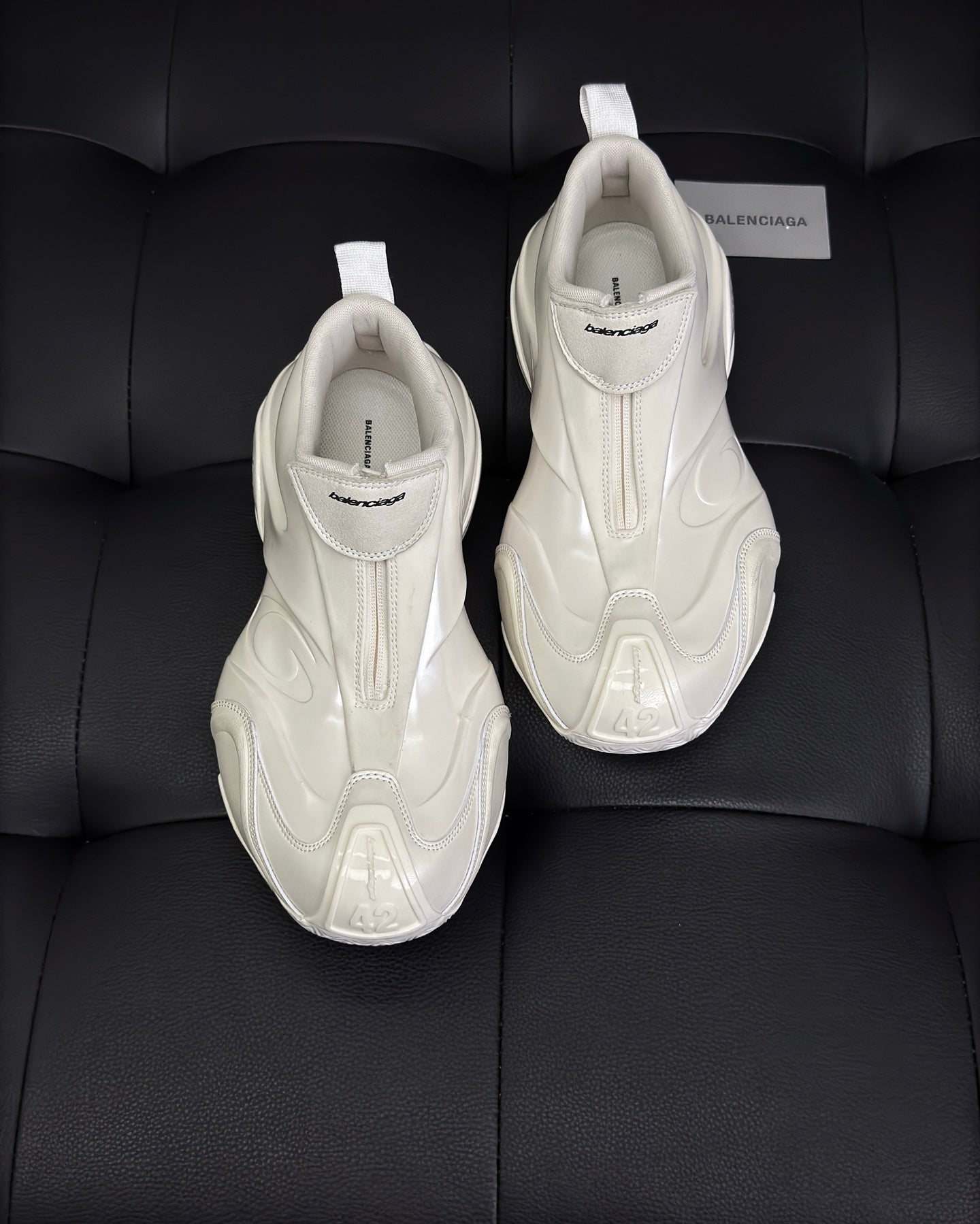 Casual shoes
